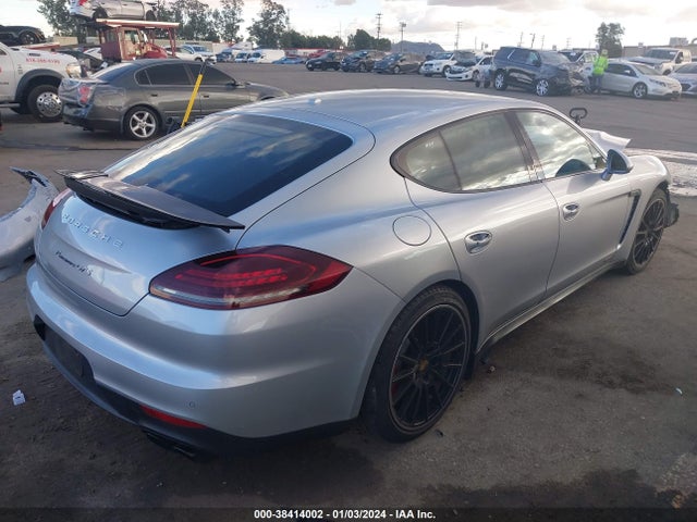 2015 PORSCHE PANAMERA WP0AF2A75FL081269 Photo 3