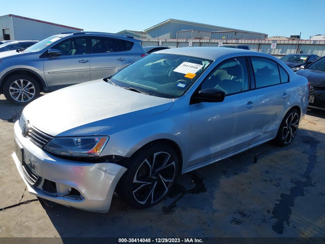 3VW2K7AJ9EM357990 Volkswagen Jetta 2.0l S