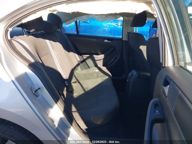 3VW2K7AJ9EM357990 Volkswagen Jetta 2.0l S