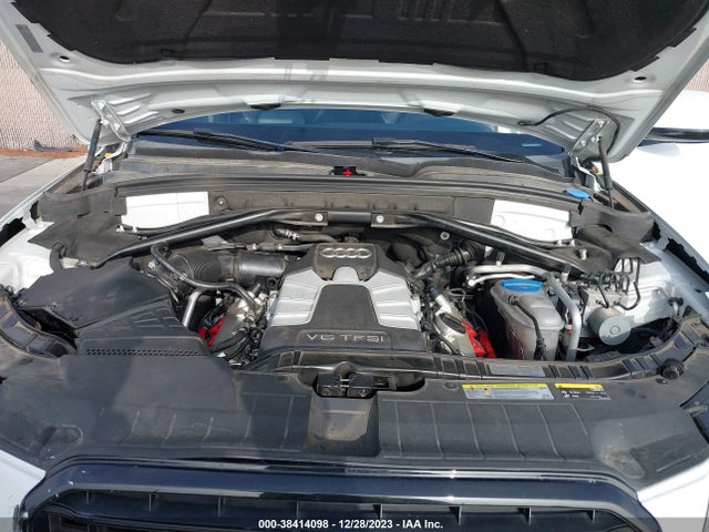 WA1CGAFP5FA144563 Audi Sq5 3.0t Premium Plus