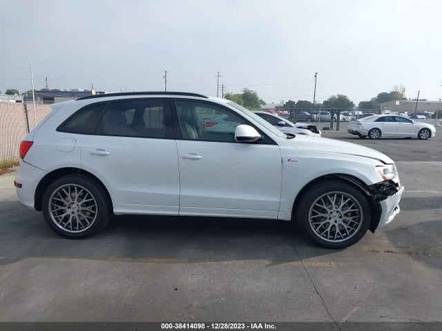 WA1CGAFP5FA144563 Audi Sq5 3.0t Premium Plus