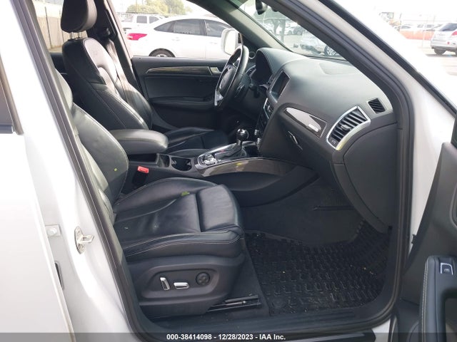 WA1CGAFP5FA144563 Audi Sq5 3.0t Premium Plus