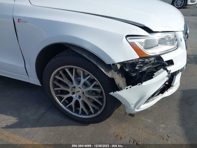 WA1CGAFP5FA144563 Audi Sq5 3.0t Premium Plus