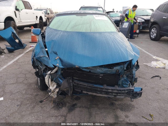 2011 HONDA CR-Z EX VIN: JHMZF1C62BS013267