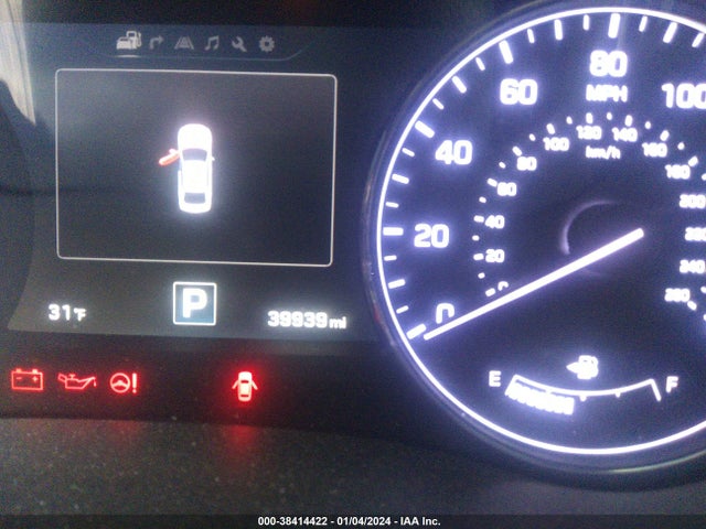 Hyundai Genesis 3.8 2016 KMHGN4JE2GU122004 Image 15