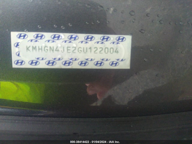 Hyundai Genesis 3.8 2016 KMHGN4JE2GU122004 Image 9