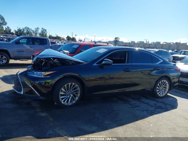 58AEA1C17NU014947 Lexus Es 300h Luxury