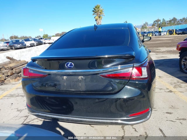 58AEA1C17NU014947 Lexus Es 300h Luxury