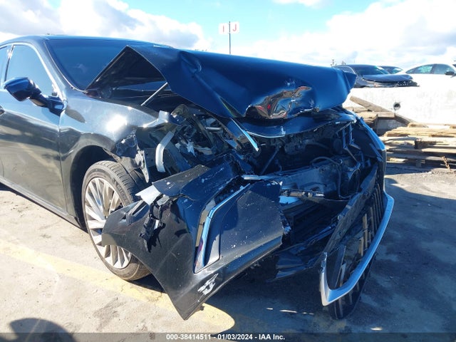58AEA1C17NU014947 Lexus Es 300h Luxury