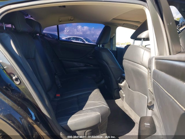 58AEA1C17NU014947 Lexus Es 300h Luxury
