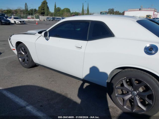 2C3CDZAG5JH288374 Dodge Challenger Sxt Plus