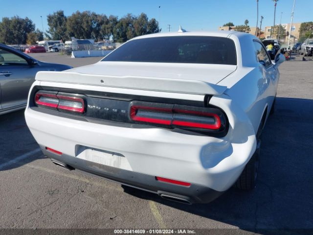 2C3CDZAG5JH288374 Dodge Challenger Sxt Plus