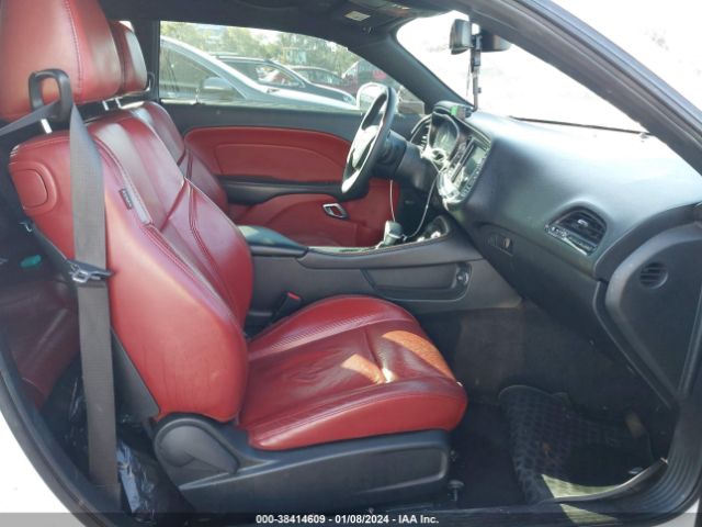 2C3CDZAG5JH288374 Dodge Challenger Sxt Plus