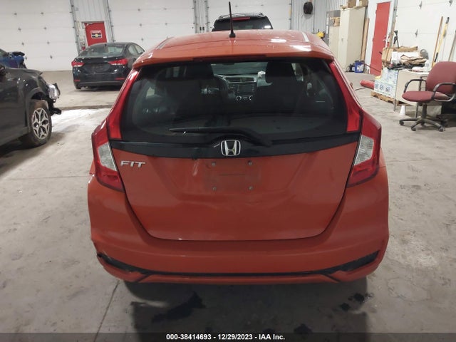 Honda FIT LX 2018 3HGGK5H49JM700144 Image 17