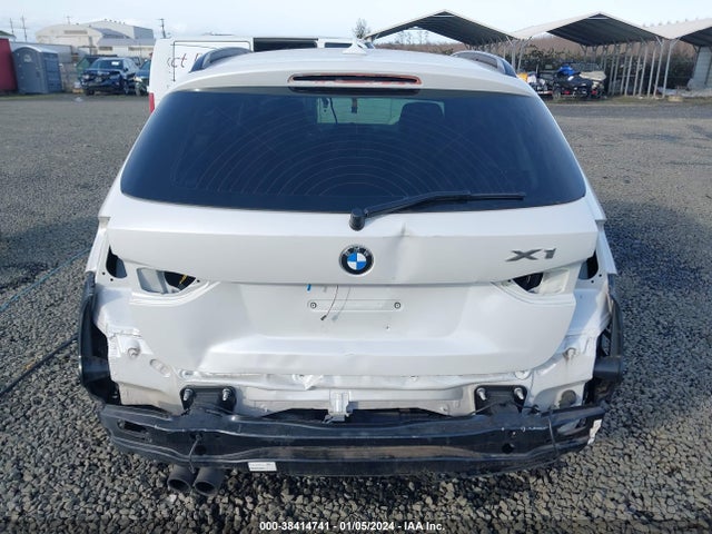 2014 BMW X1 XDRIVE28I VIN: WBAVL1C57EVY17807