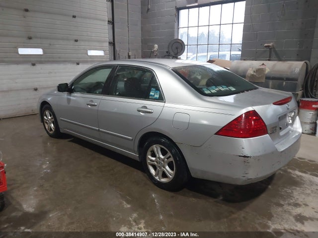 2007 HONDA ACCORD 2.4 SE VIN: JHMCM56387C012033