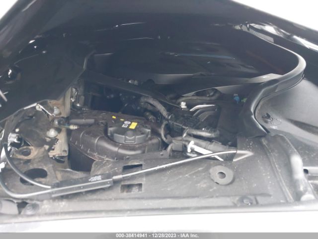 WBAJA9C5XJB033880 BMW 530e Iperformance
