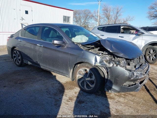 2016 1HGCR2F70GA021116 main image