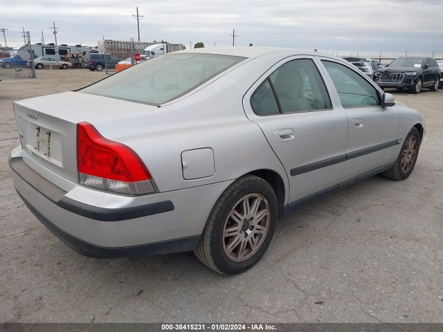 Продаж на аукціоні авто 2004 Volvo S60 2.4, vin: YV1RS61T842321527, номер лоту: 38415231
