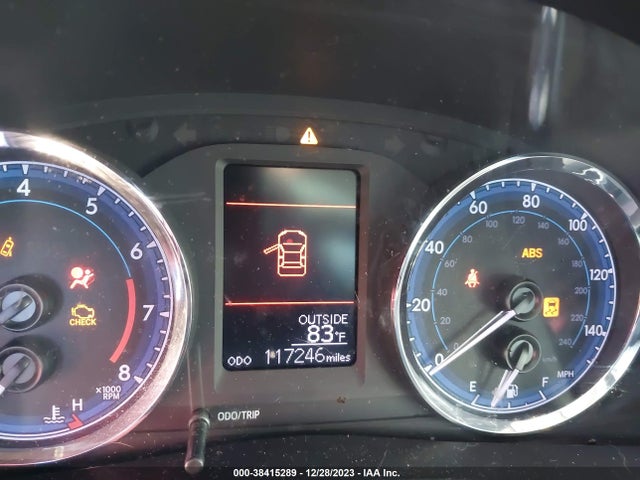Toyota COROLLA LE 2018 2T1BURHE7JC035823 Image 15