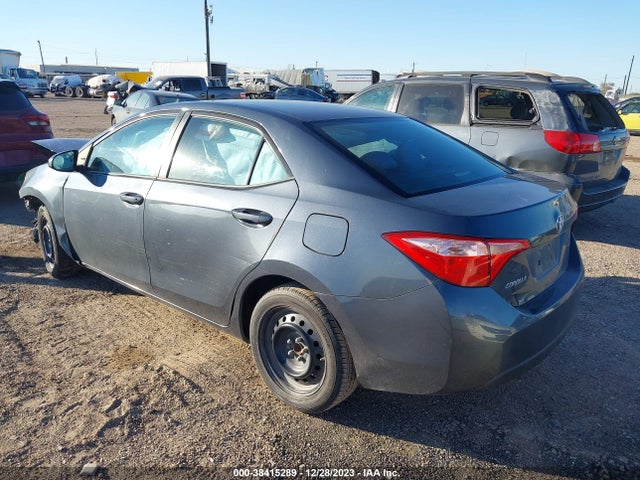 Toyota COROLLA LE 2018 2T1BURHE7JC035823 Image 3