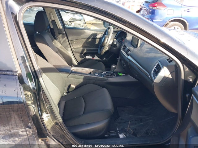 2018 MAZDA MAZDA3 SPORT VIN: 3MZBN1U79JM221275