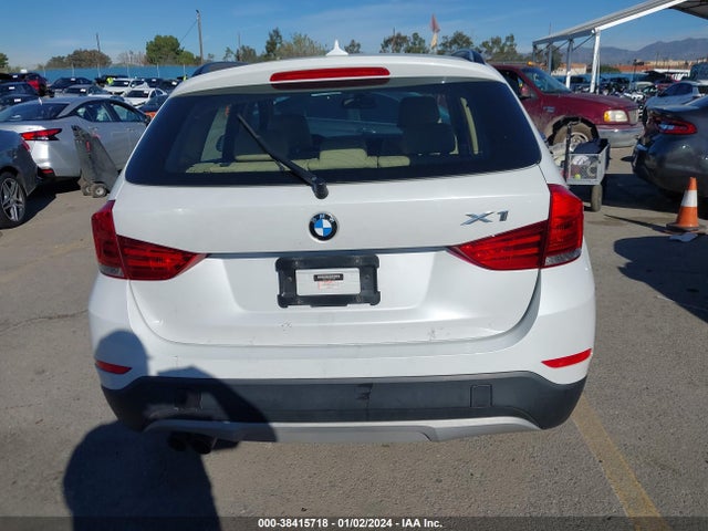 BMW X1 Xdrive28i 2014 WBAVL1C55EVY16994 Image 16