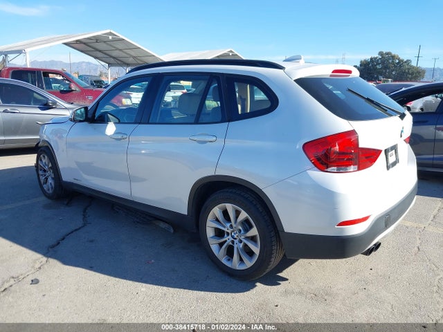 BMW X1 Xdrive28i 2014 WBAVL1C55EVY16994 Image 3