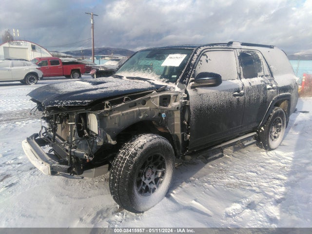 Toyota 4runner Trd Off Road 2022 JTEPU5JRXN6053205 Image 2