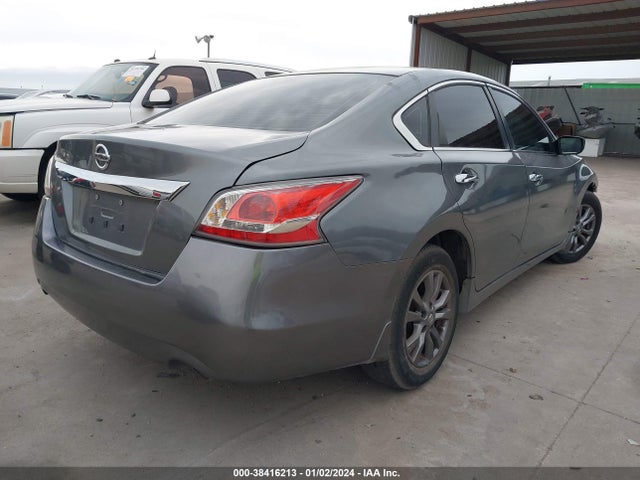 Nissan Altima 2.5 S 2015 1N4AL3AP6FN312821 Image 4