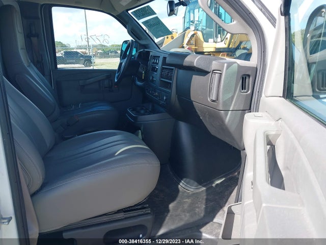 Chevrolet Express 2500 Work Van 2019 1GCWGAFP8K1211749 Image 5