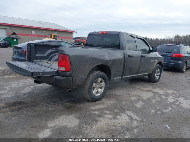 RAM 1500 Express Quad Cab 4x4 6'4 Box 2018 1C6RR7FT2JS256886 Image 4