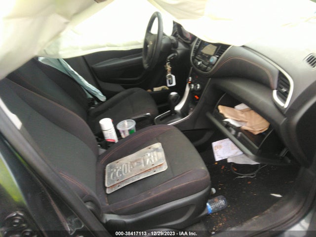 Chevrolet TRAX LS 2019 3GNCJKSB0KL371242 Image 5