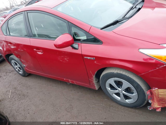 2015 TOYOTA PRIUS TWO VIN: JTDKN3DU6F0450320