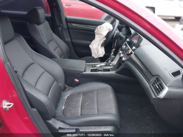 1HGCV1F30KA062924 Honda Accord Sport