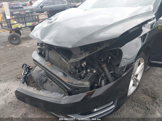 2014 VOLKSWAGEN PASSAT 1.8T SEL PREMIUM VIN: 1VWCT7A35EC010810