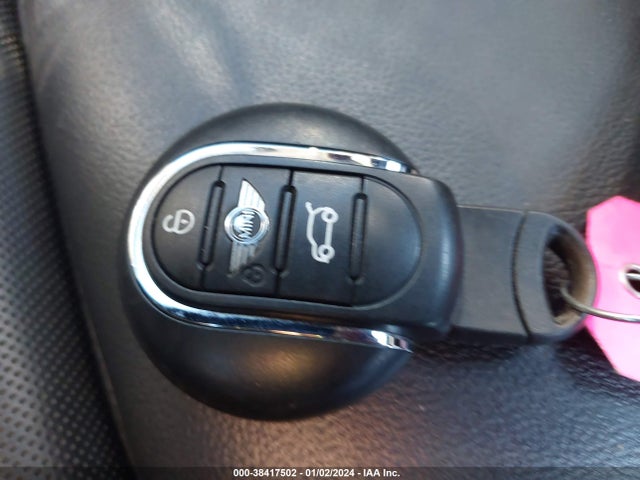2018 MINI COUNTRYMAN WMZYT5C33J3E60835 Photo 10