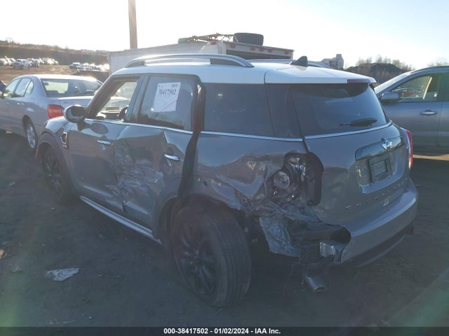 2018 MINI COUNTRYMAN WMZYT5C33J3E60835 Photo 2