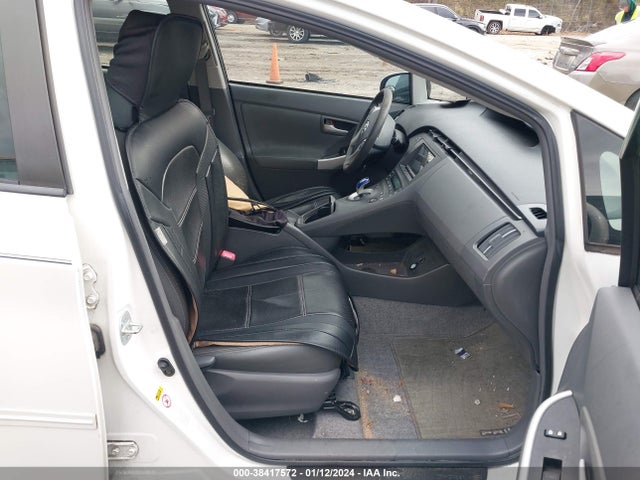 2011 TOYOTA PRIUS TWO VIN: JTDKN3DUXB5366739