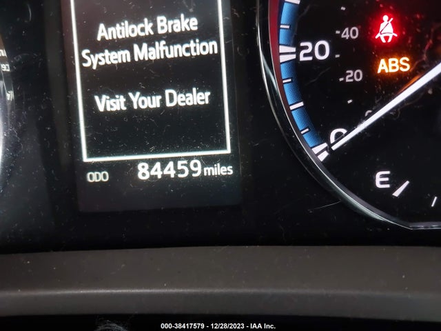 2016 TOYOTA RAV4 XLE VIN: 2T3RFREV0GW415999