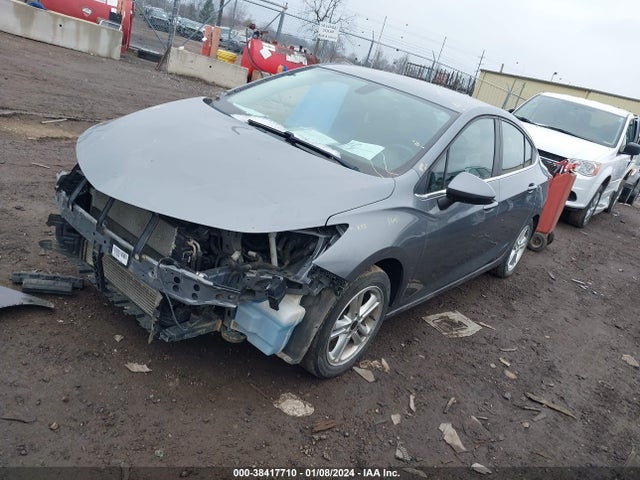 Chevrolet Cruze Lt Auto 2018 1G1BE5SM8J7195046 Image 2