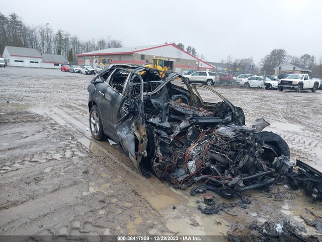 2017 JAGUAR F-PACE SADCJ2BV0HA060854 Photo 0