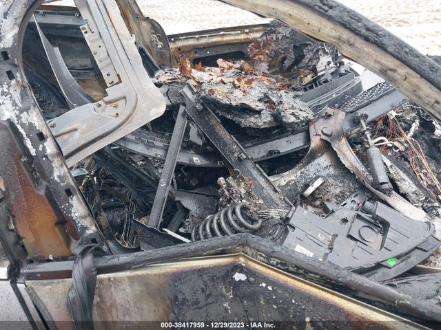 2017 JAGUAR F-PACE SADCJ2BV0HA060854 Photo 4