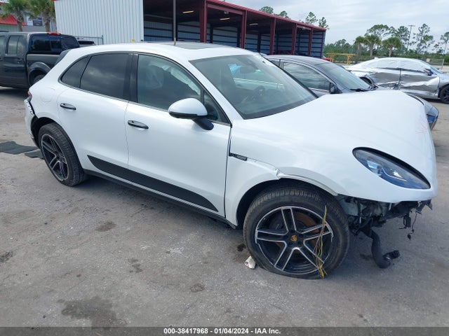 2020 PORSCHE MACAN WP1AA2A53LLB04331 Photo 0