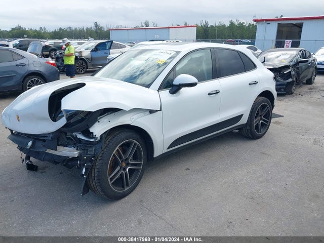2020 PORSCHE MACAN WP1AA2A53LLB04331 Photo 1