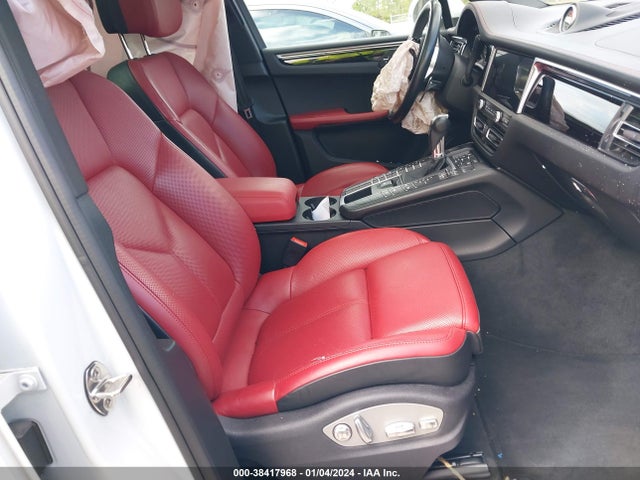 2020 PORSCHE MACAN WP1AA2A53LLB04331 Photo 4