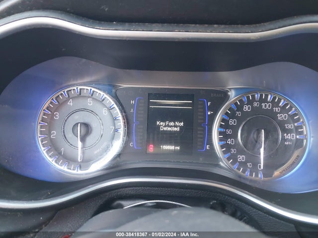 Chrysler 200 Limited 2015 1C3CCCAB8FN675620 Image 7