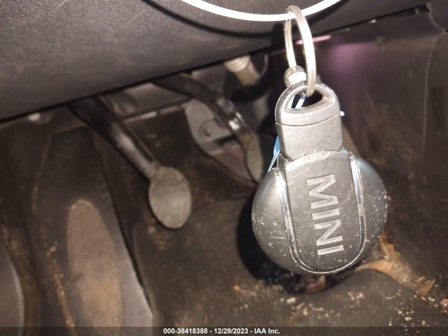 2016 MINI CLUBMAN WMWLN9C56G2B32043 Photo 10