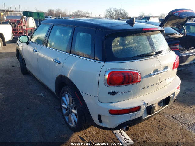 2016 MINI CLUBMAN WMWLN9C56G2B32043 Photo 2