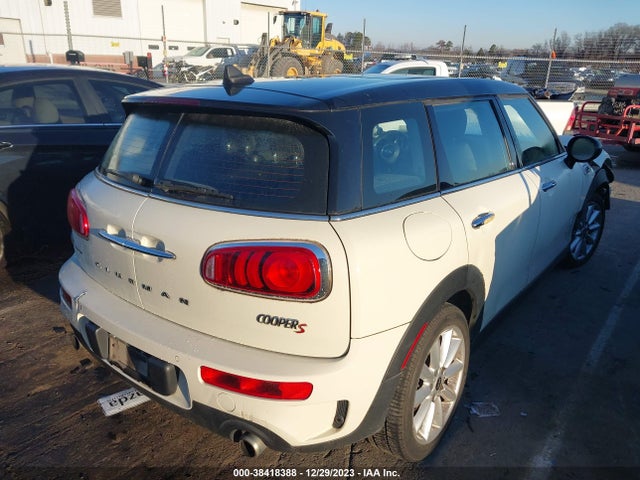 2016 MINI CLUBMAN WMWLN9C56G2B32043 Photo 3